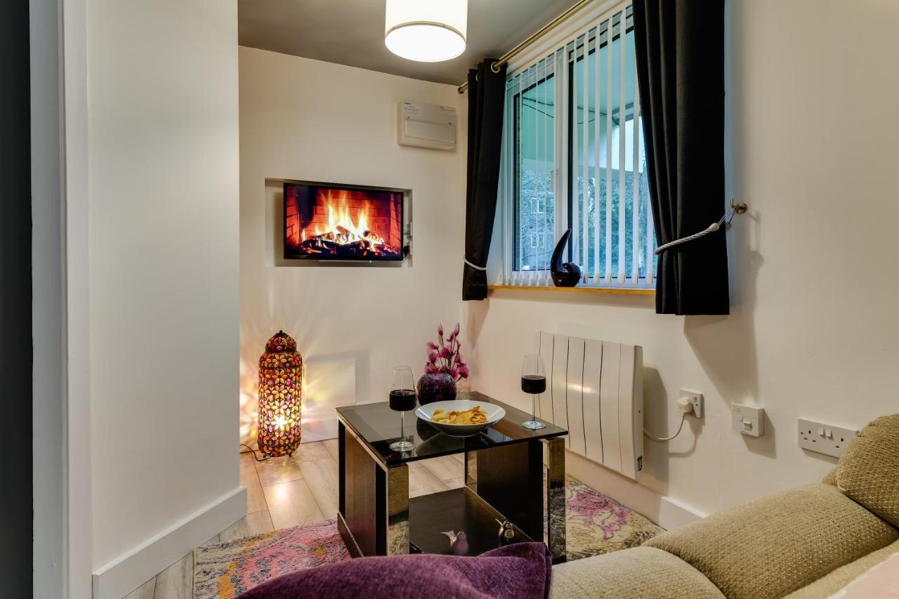 1 Bedroom Swinley Apartment L Free Parking L Wigan Royal Infirmary L Haigh Hall L Central Location Extérieur photo